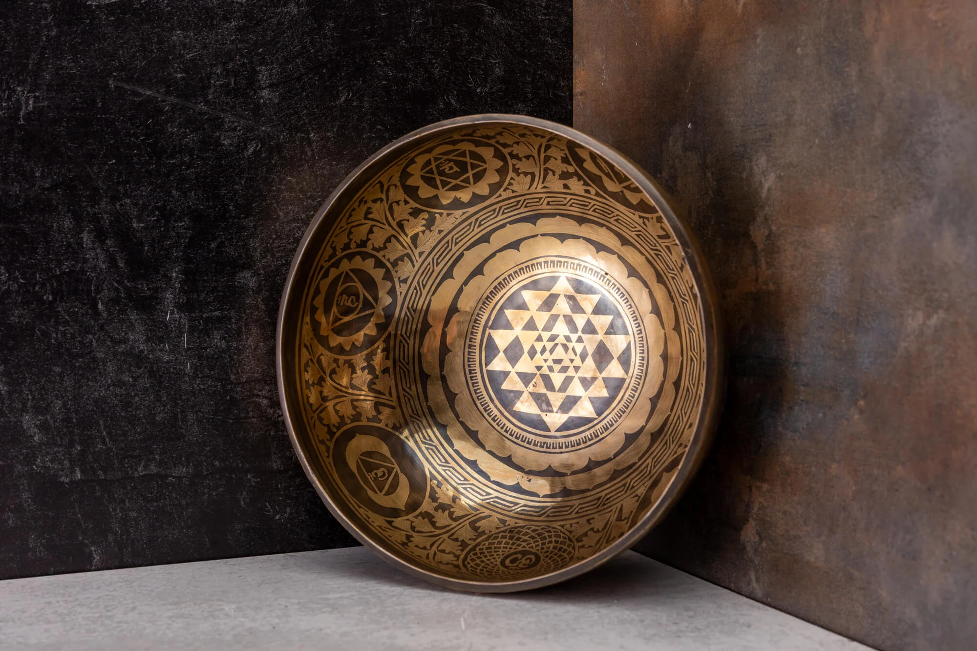 10.25' D Tone 3rd Octave Bronze 0829 - Image 2