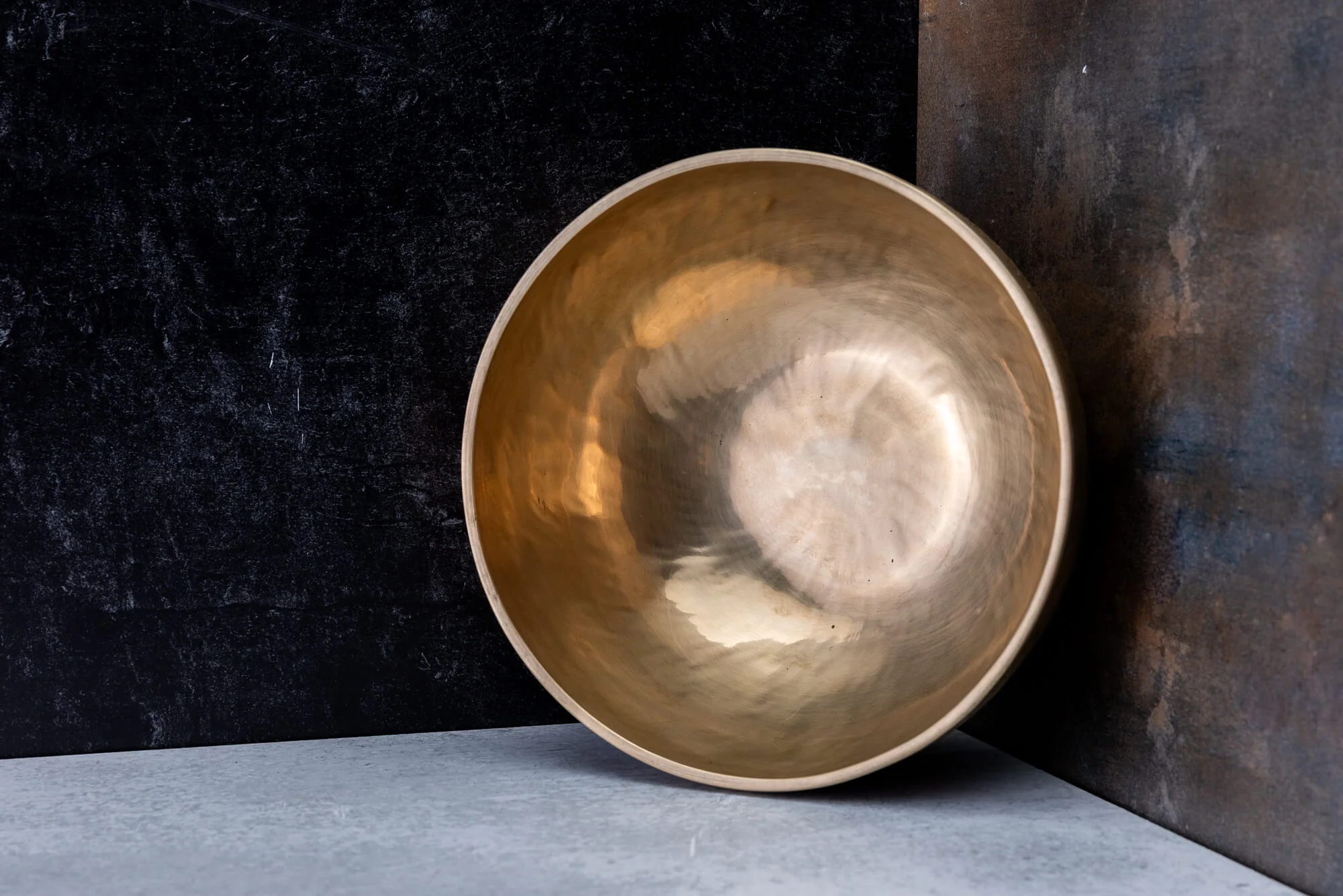 9' D Tone 3rd Octave Bronze 0868 - Image 3