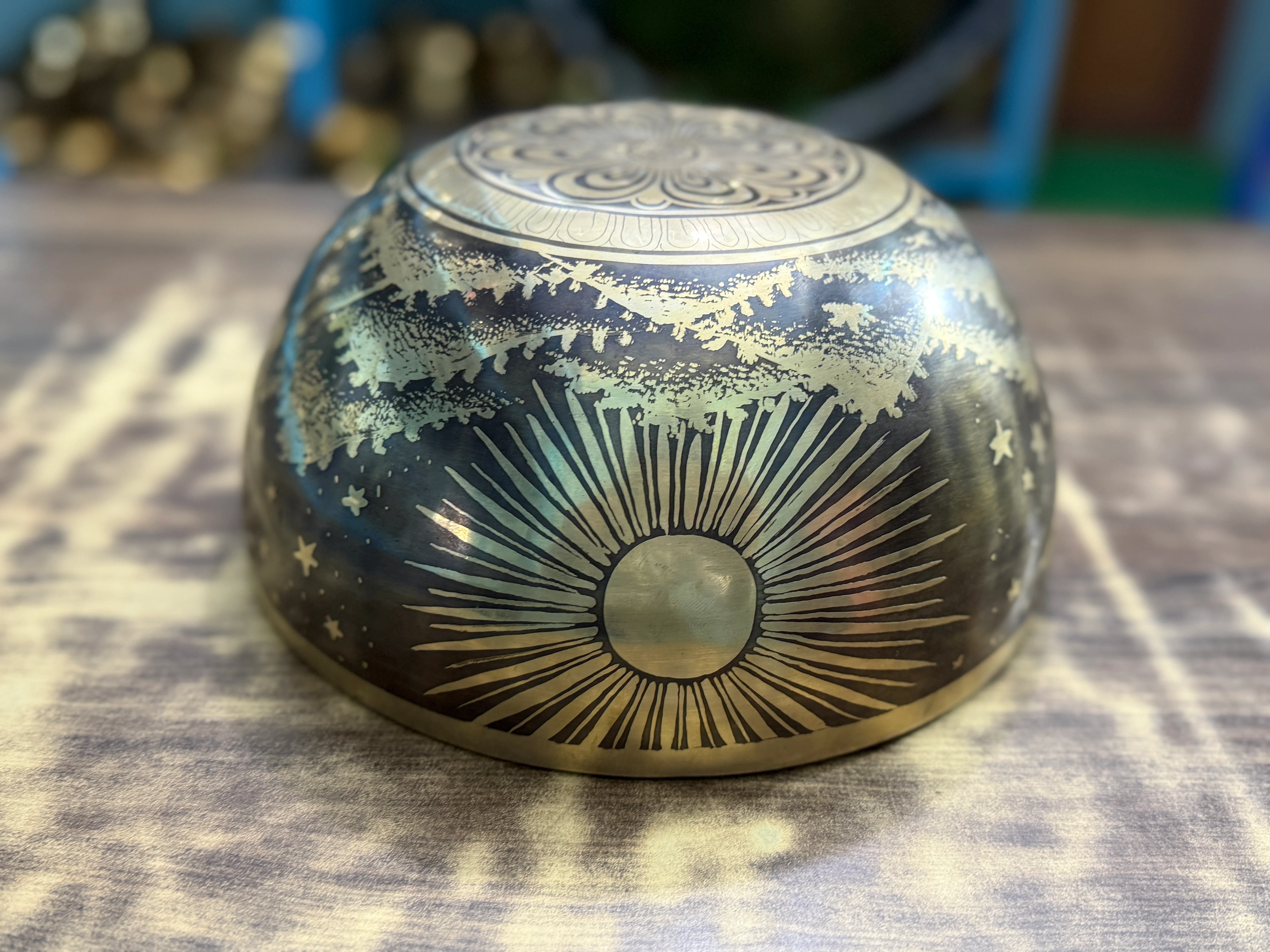 The Peeking Sun Bowl 9 Inch Special Edition Singing Bowl - Image 24
