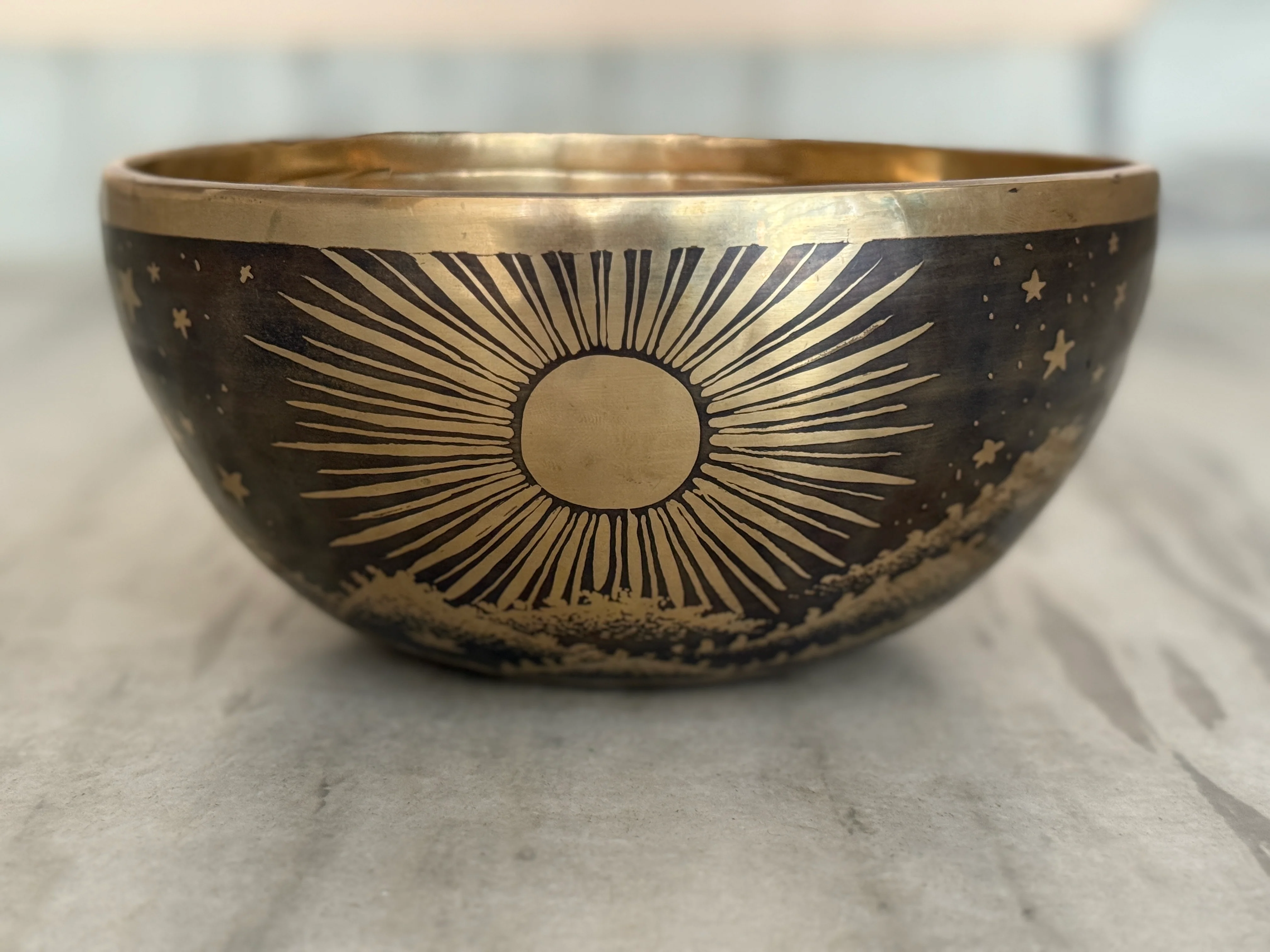 The Peeking Sun Bowl 9 Inch Special Edition Singing Bowl - Image 52