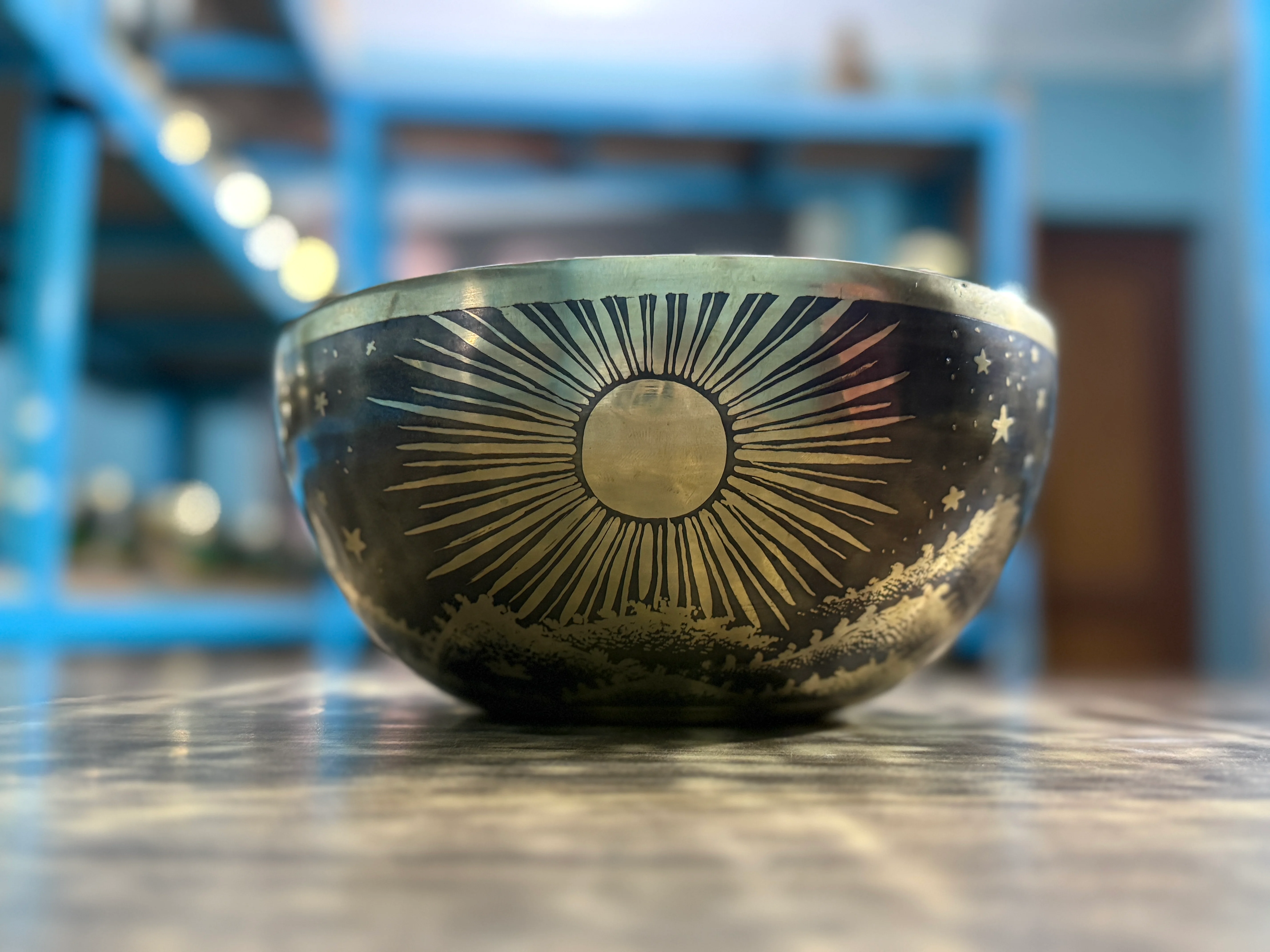 The Peeking Sun Bowl 9 Inch Special Edition Singing Bowl - Image 8