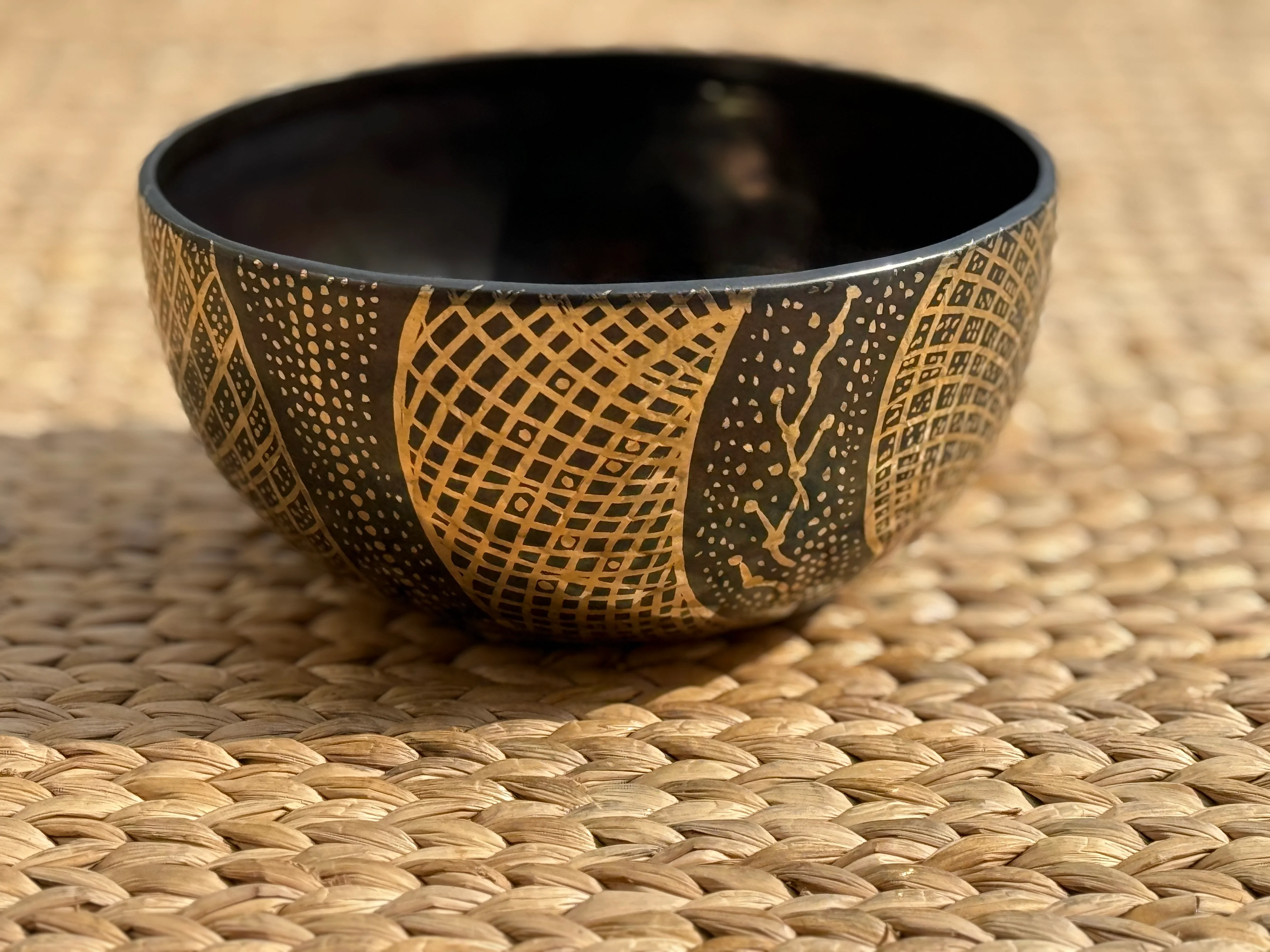 The Aether Bowl: 8 Inch Bell-Bronze Singing Bowl - Image 6