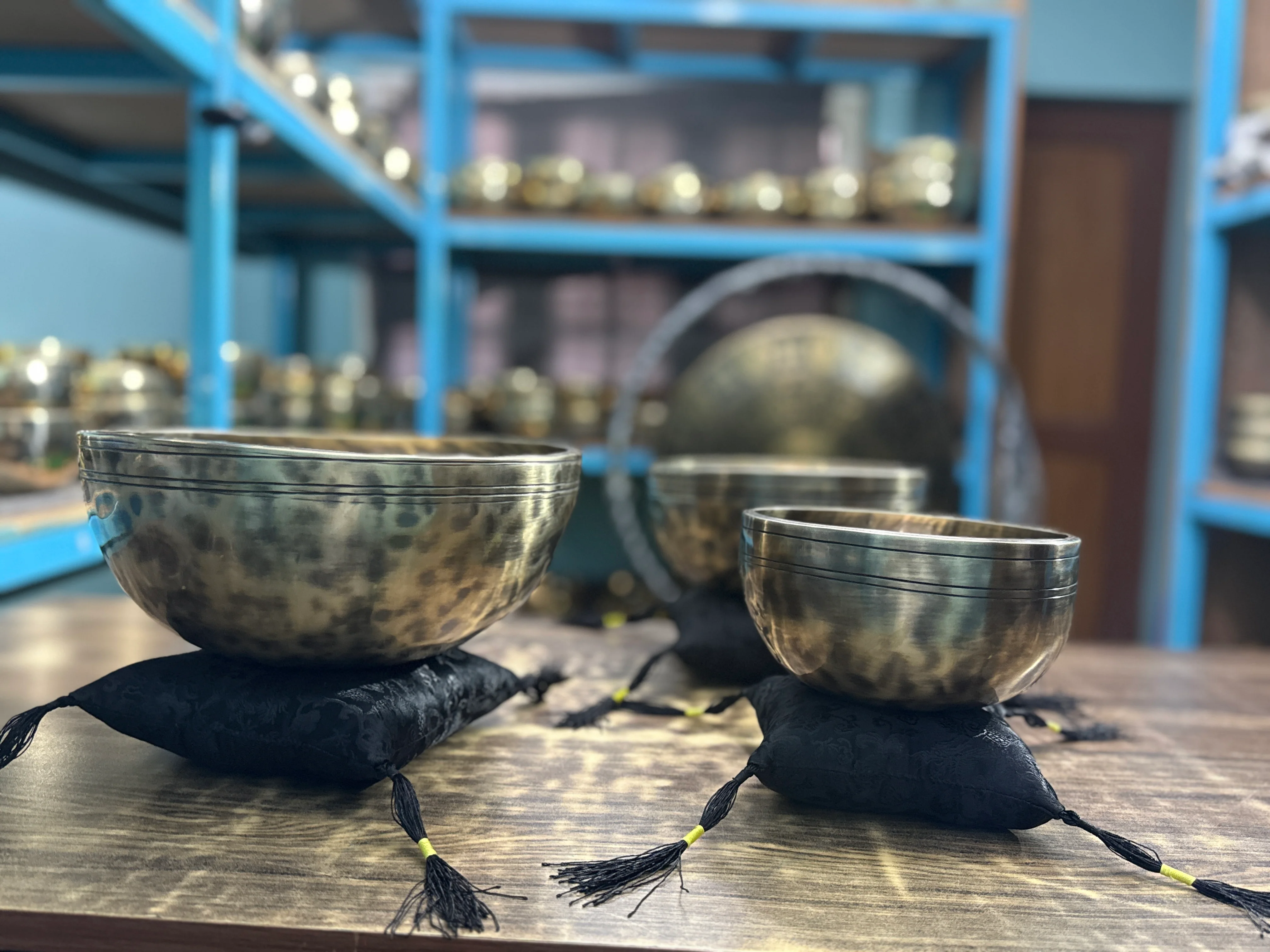 The Ohm Deep Rim Bronze Trio: 12in, 8.5in, 6in Extra Thick Rim Three Bowl Set - Image 19