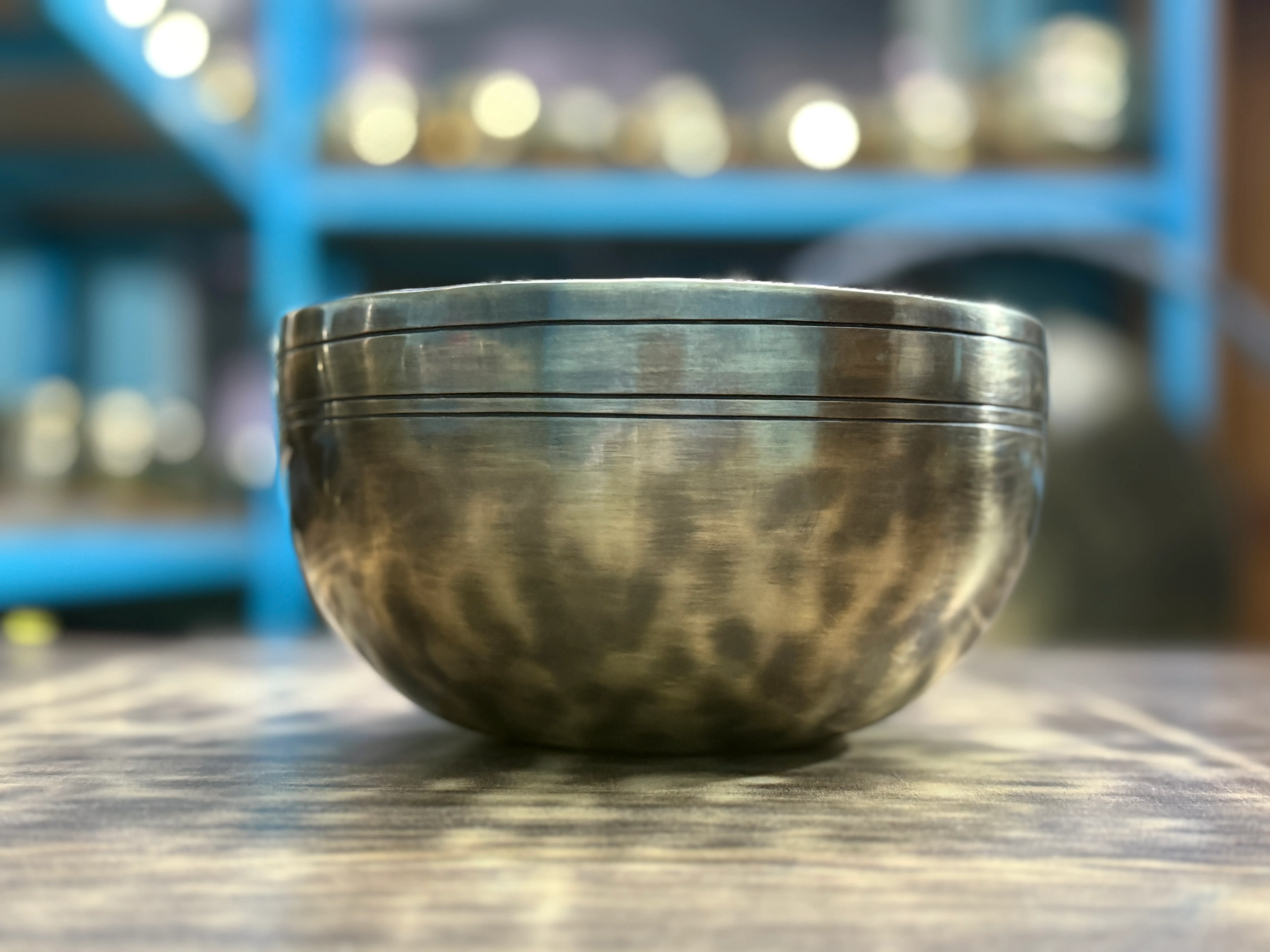 The Ohm Deep Rim Bronze Trio: 12in, 8.5in, 6in Extra Thick Rim Three Bowl Set - Image 6
